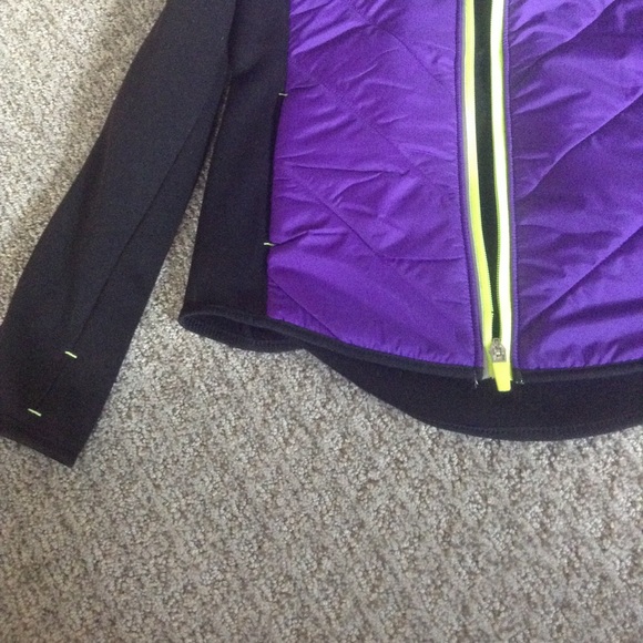 Warm athletic jacket - Picture 4 of 4