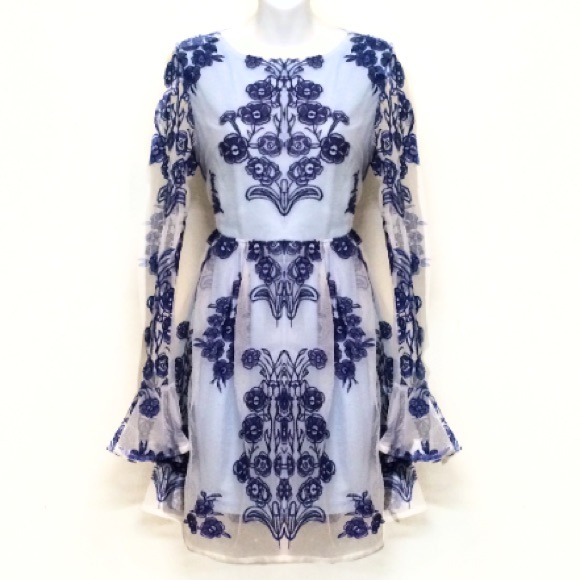 Embroidered Blue Floral DRESS Temecula NEW - Picture 4 of 4