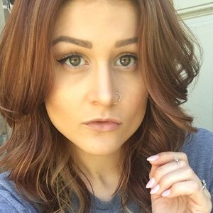 Meet your Posher, Tay