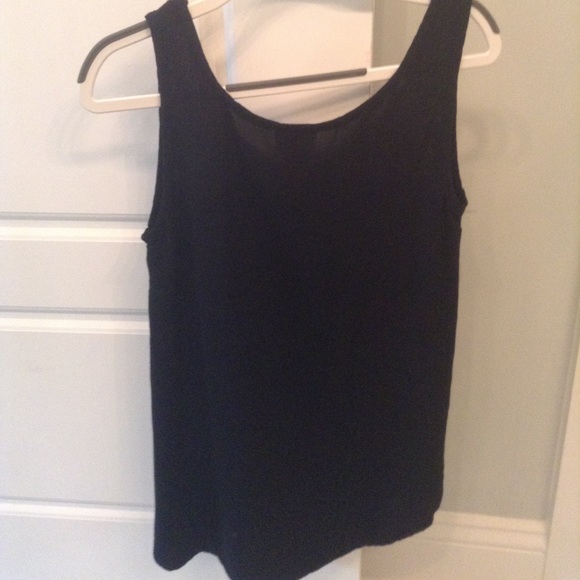 Black tank top - Picture 2 of 4