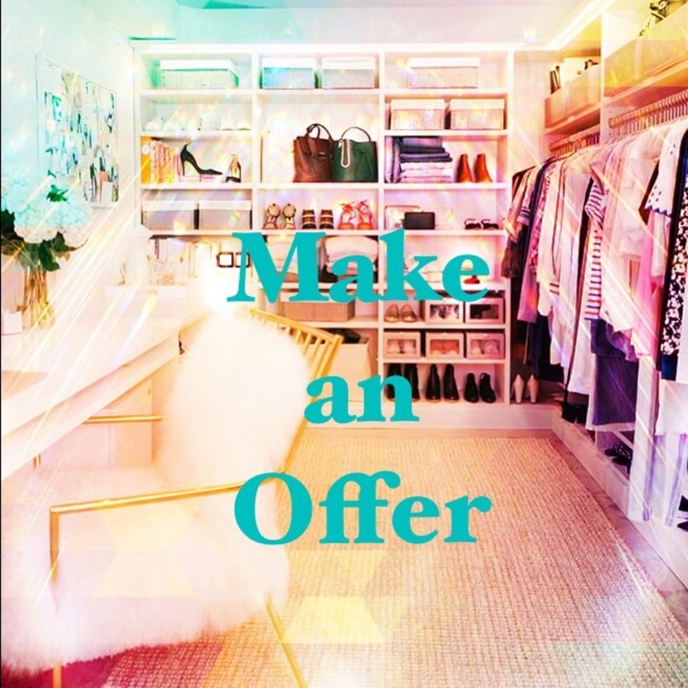 Smoke free & pet free shop!