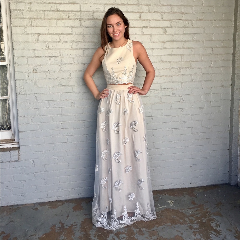 Creme Colored Prom Dress!