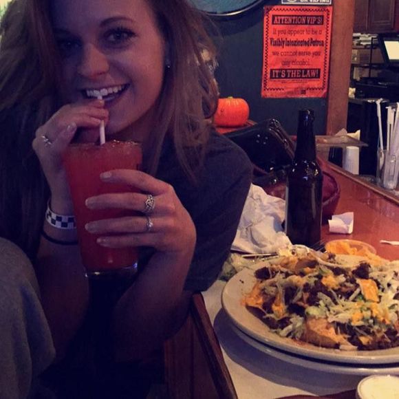 Meet your Posher, Lorrin - Picture 1 of 1