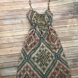 Closing shop 🚫 Pattern maxi dress