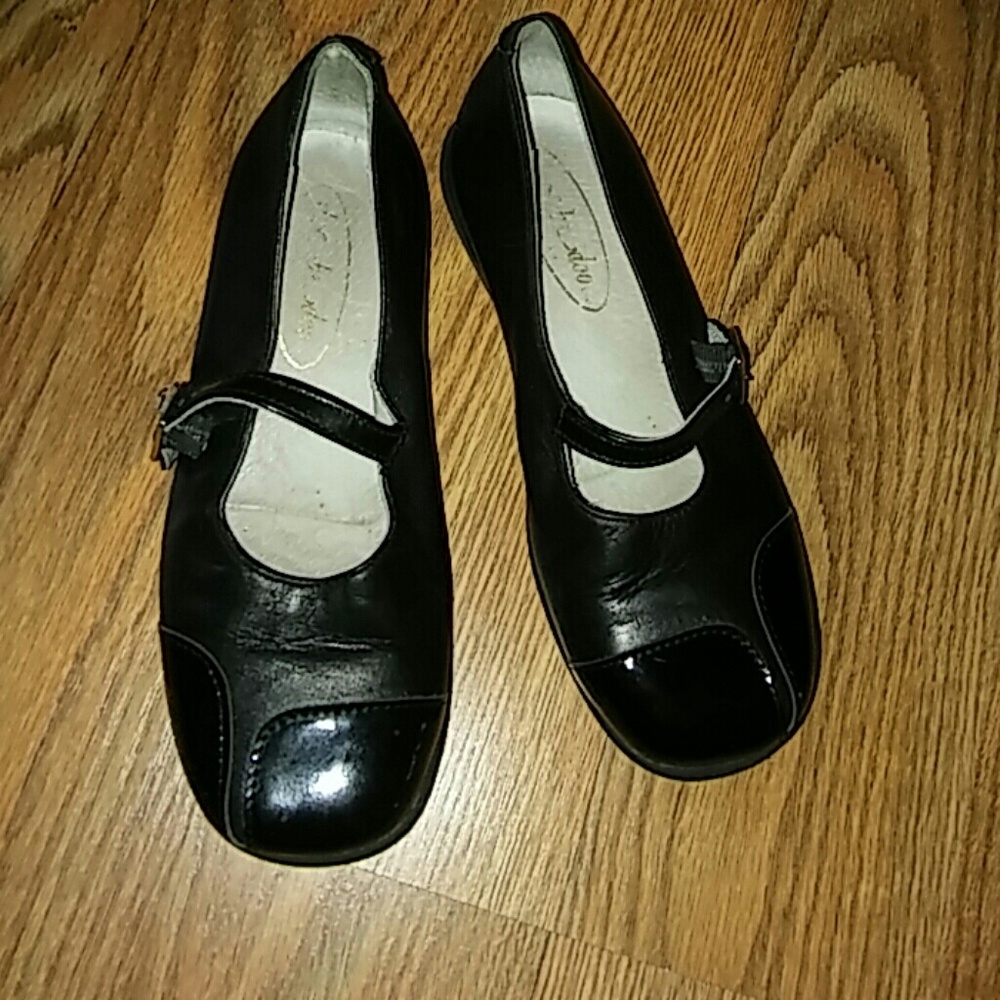 Girl's Dress Shoes