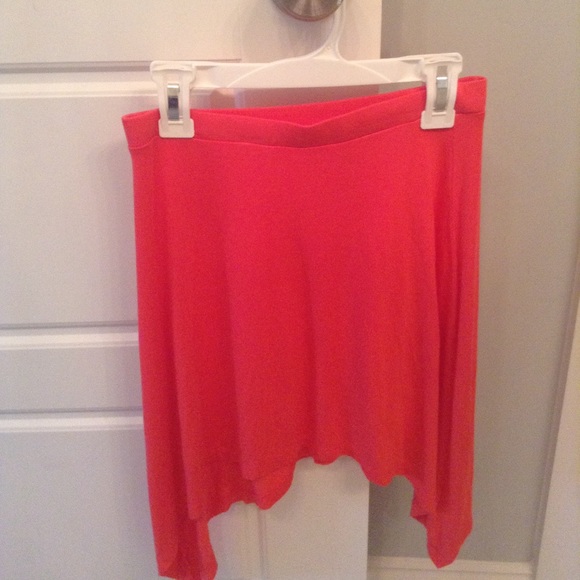 Coral/Red skirt - Picture 1 of 4