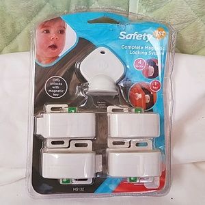 SAFETY 1ST COMPLETE MAGNETIC LOCKING SYSTEM