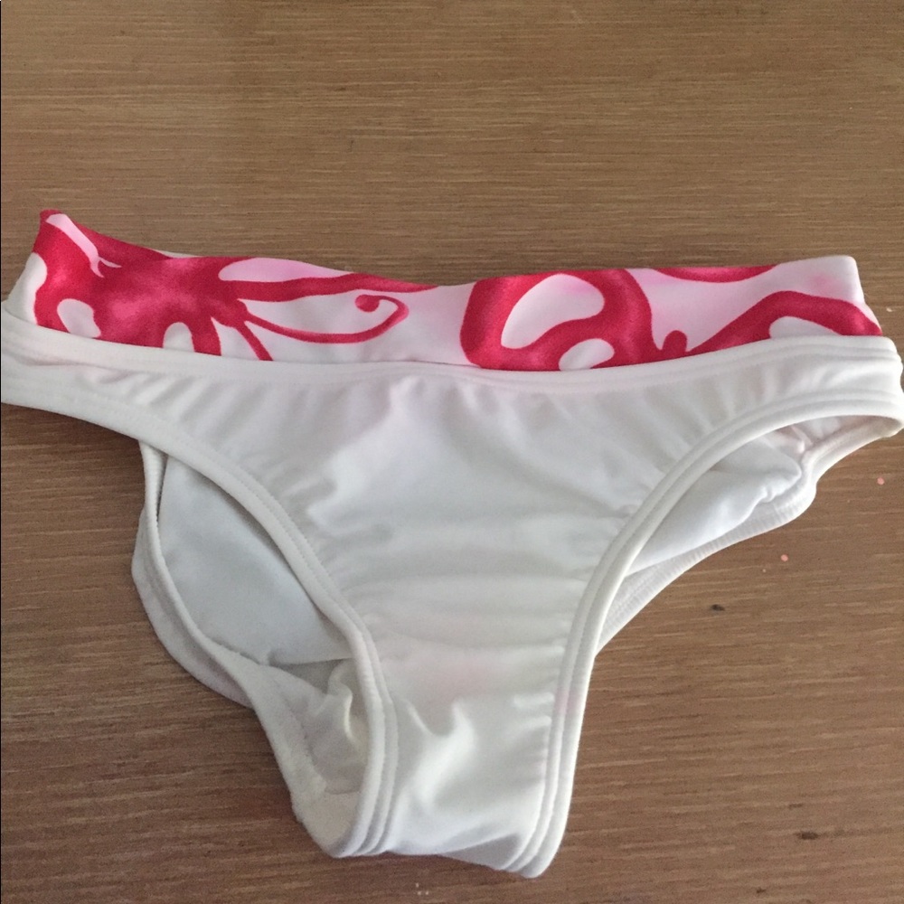 Venus bikini bottoms