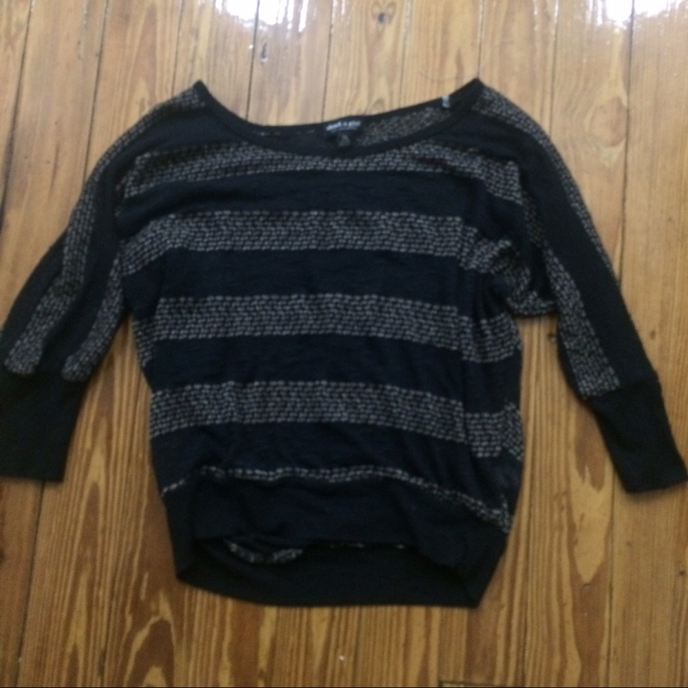 🚫 SOLD 🚫 Beautiful top