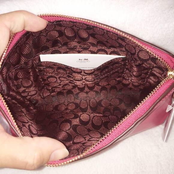 Authentic Coach Wristlet (coral in color) NWT - Picture 5 of 7