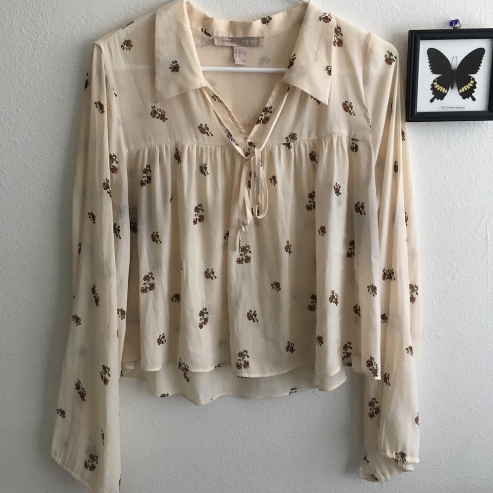 Floral long sleeve blouse