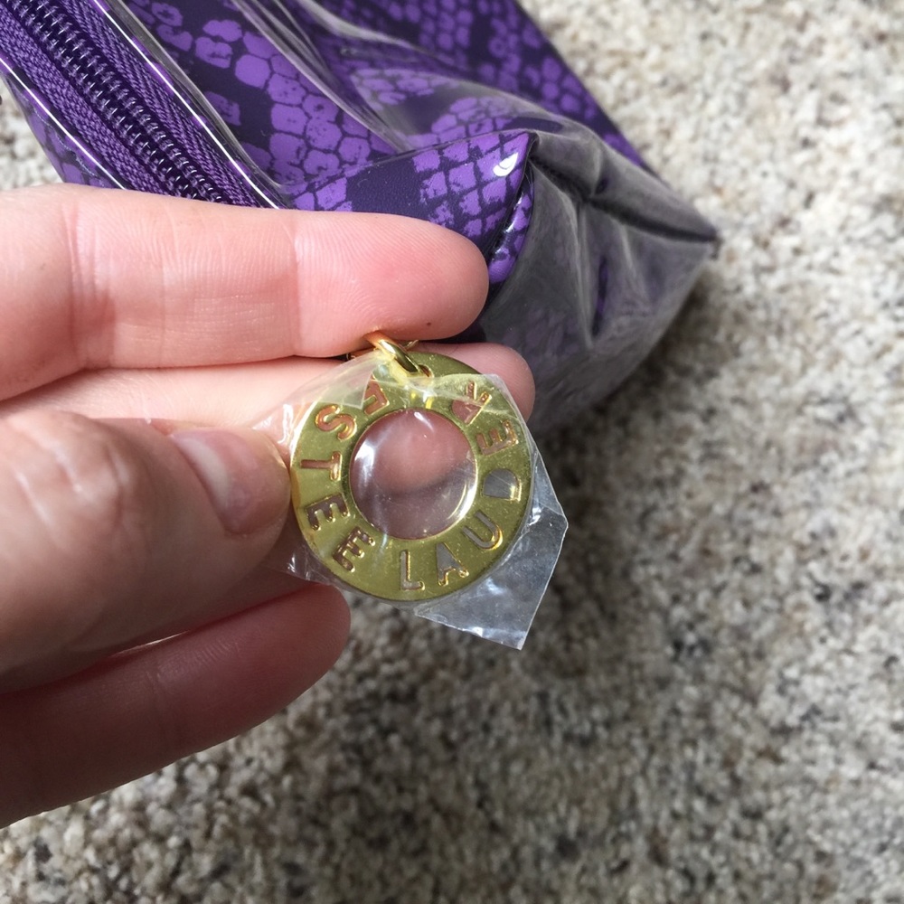 3 for $20 eligible! Estes Lauder Makeup Bags