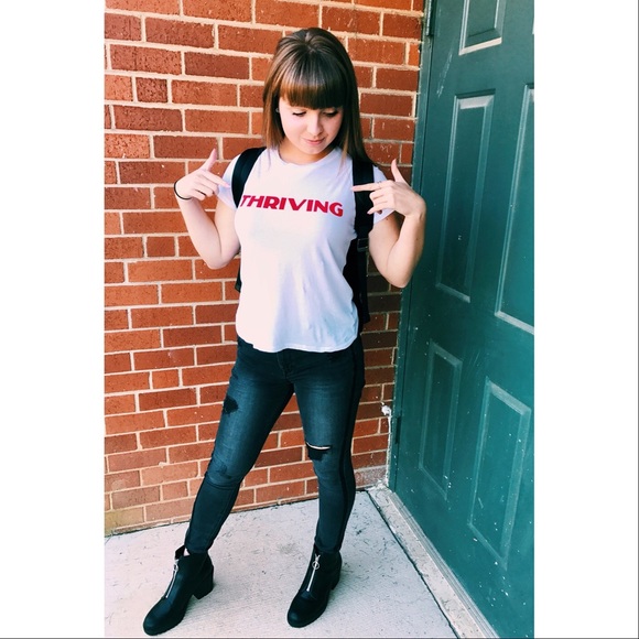 Meet your Posher, Cassidy - Picture 2 of 3