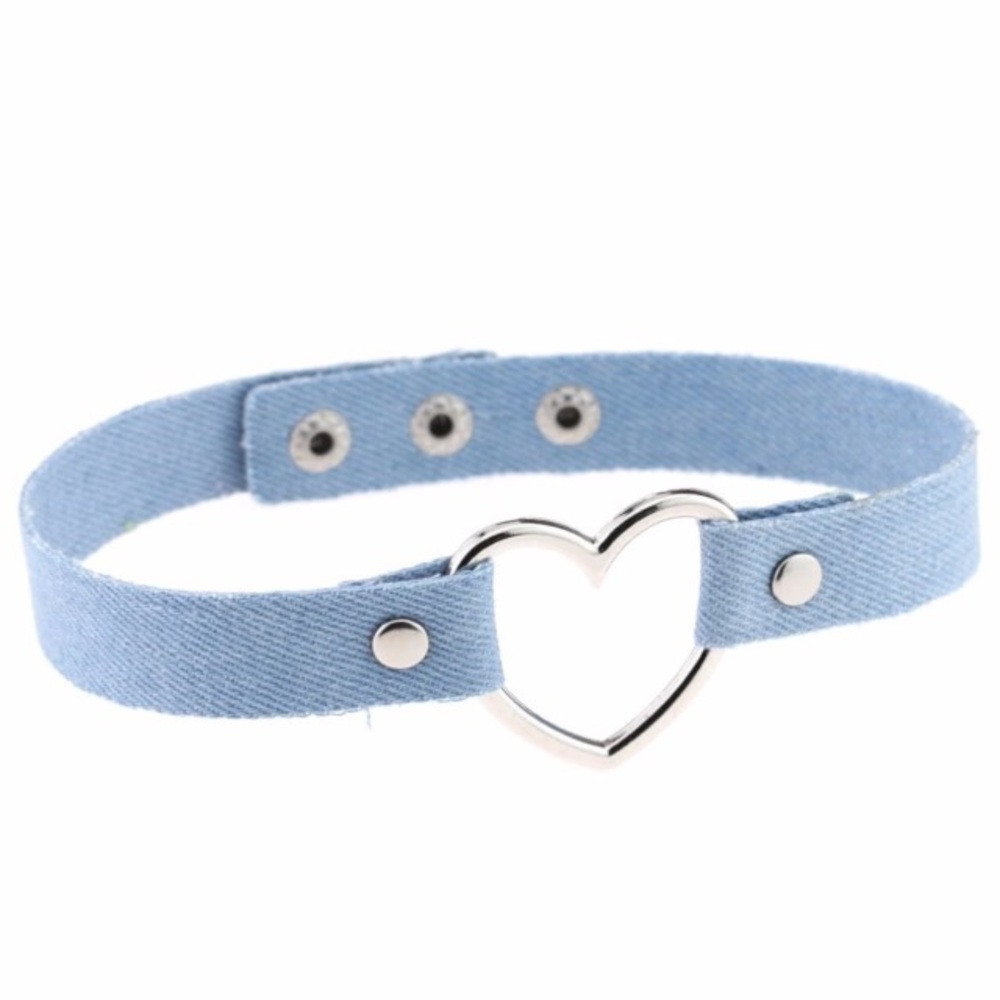 ✨DENIM HEART CHOKER ✨