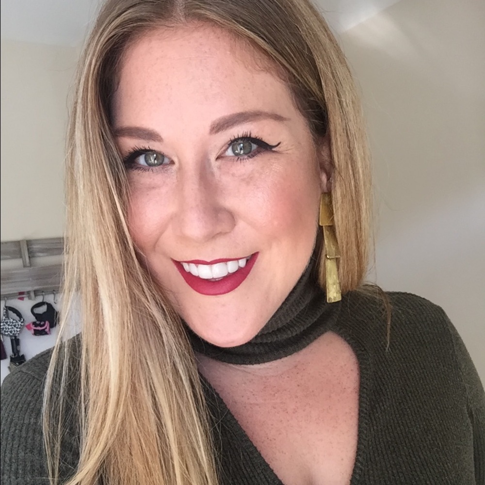 Meet your Posher, Amanda