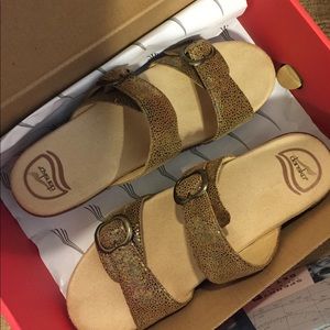 Sparkly Dankso Wedge Sandal