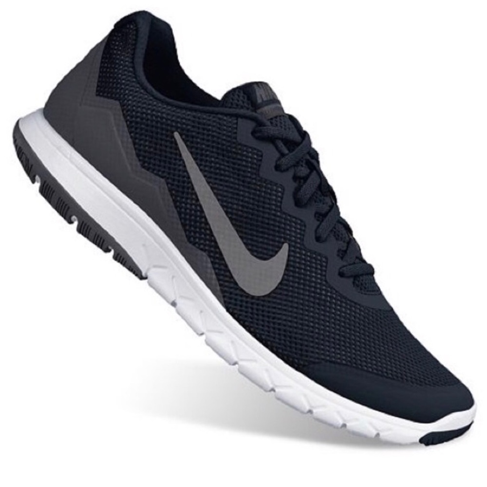 Women's Nike flex sneakers