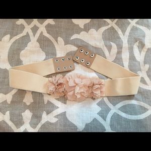 Cream colored Francesca's high waist belt