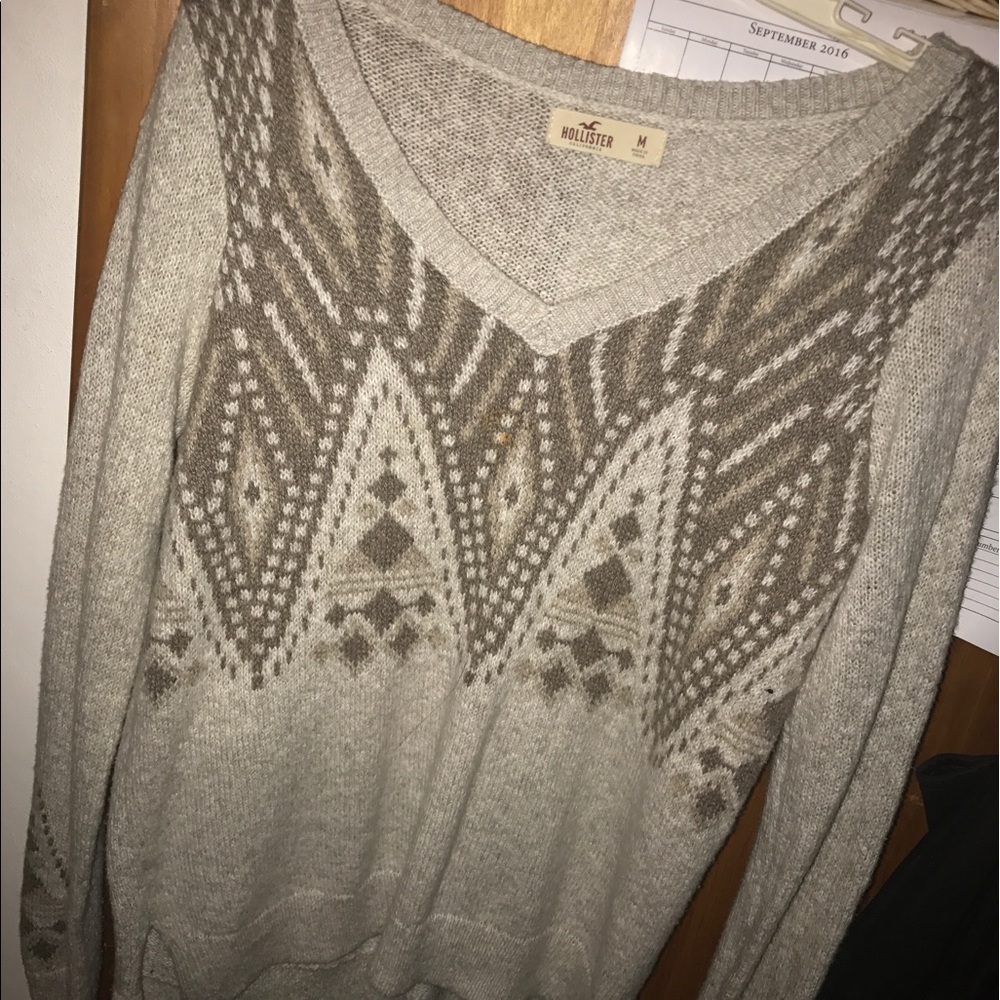Hollister sweater