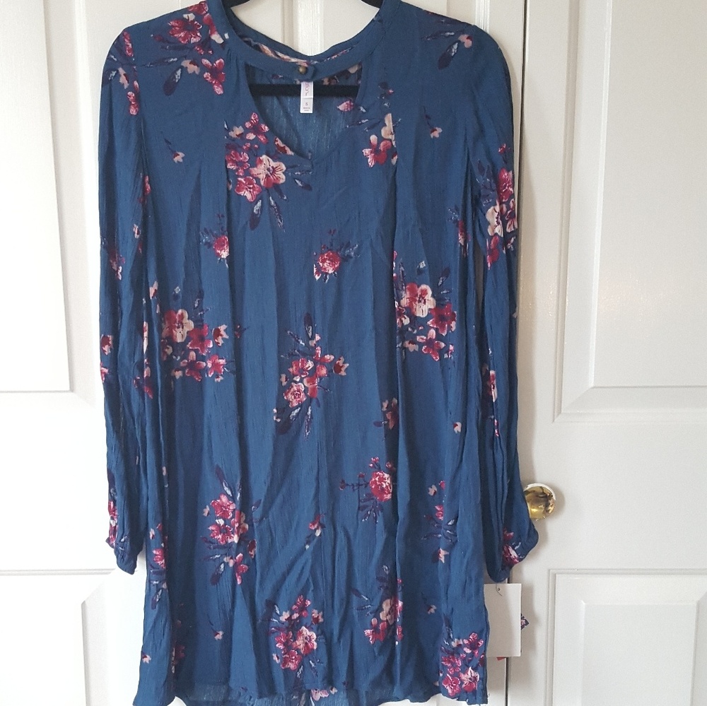 Floral, slit sleeve, keyhole dress, boho