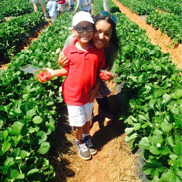 Meet your Posher, Keren - Picture 1 of 1