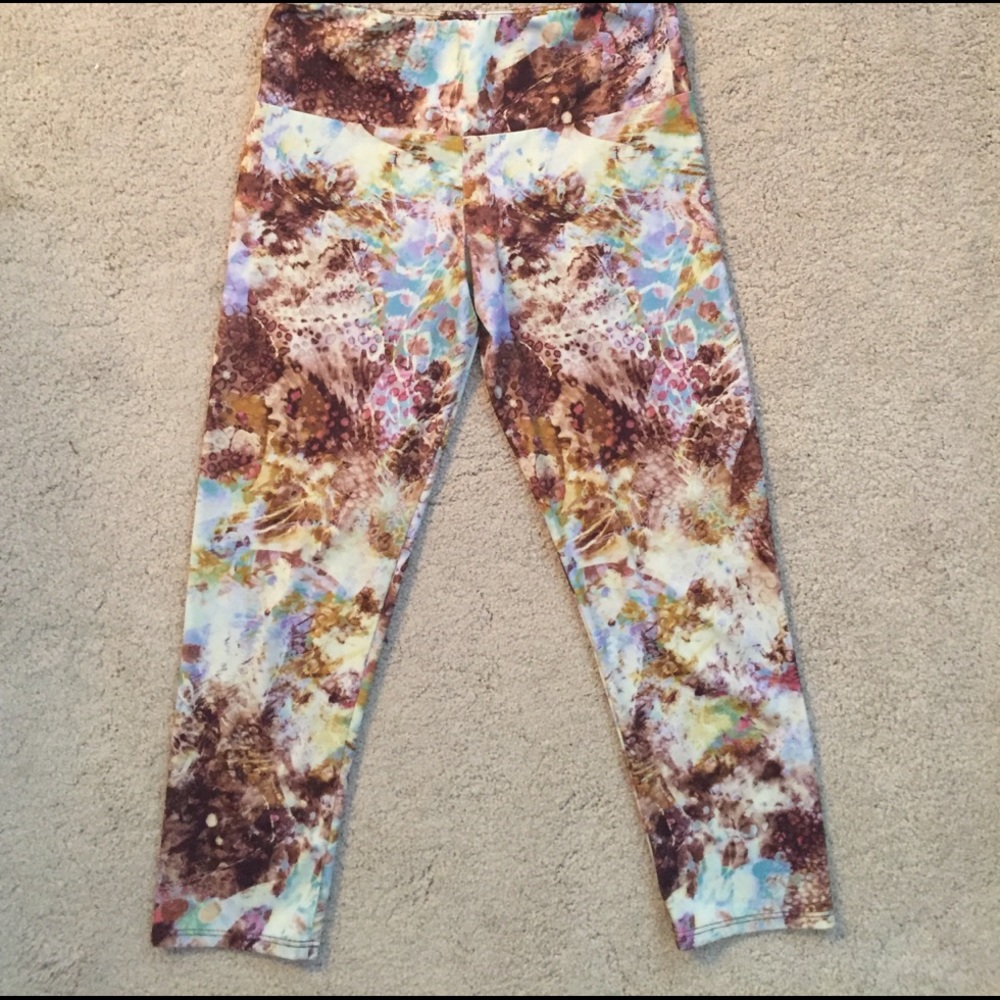 Onzie Capri Leggings Xs