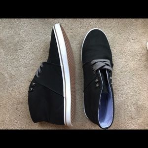Black mid vans. Size 8.5 women's