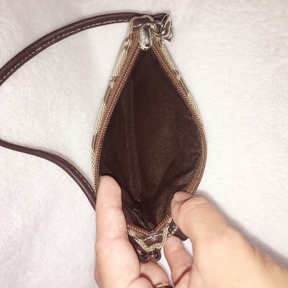 Authentic Signature Coach wristlet - Picture 5 of 6