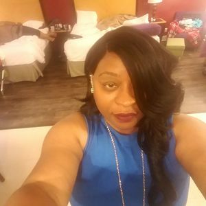 Meet your Posher, Denise