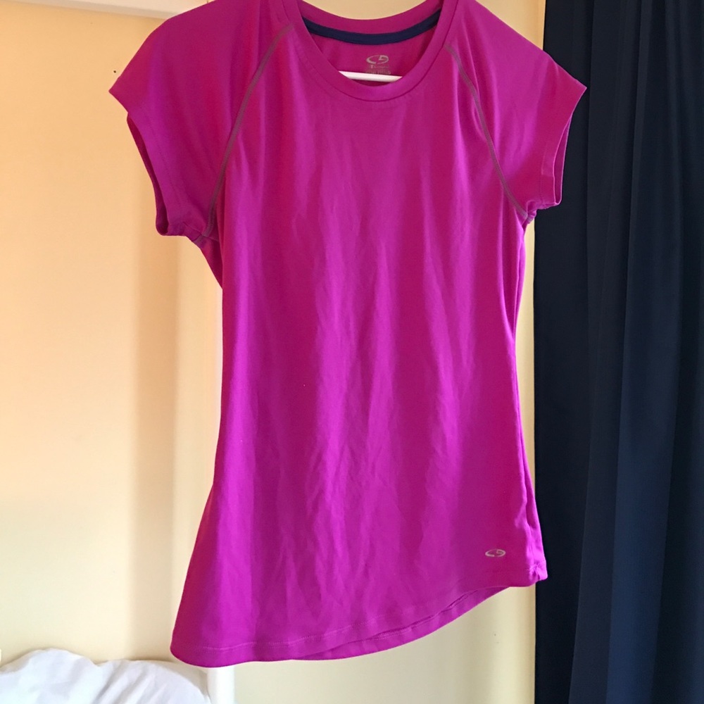 Magenta workout shirt!