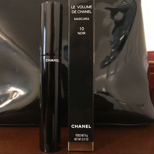 Chanel le volume mascara.