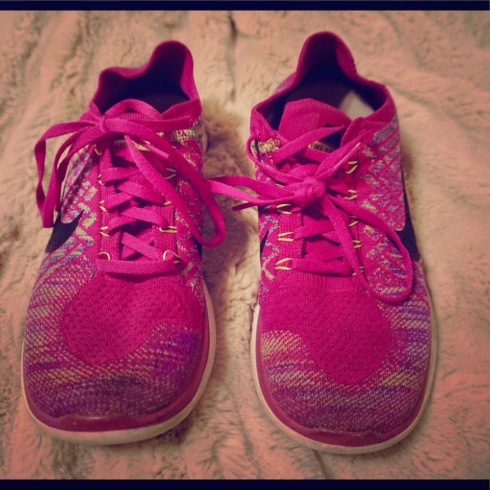 women's Flyknit 4.0 Nike running shoes size 11
