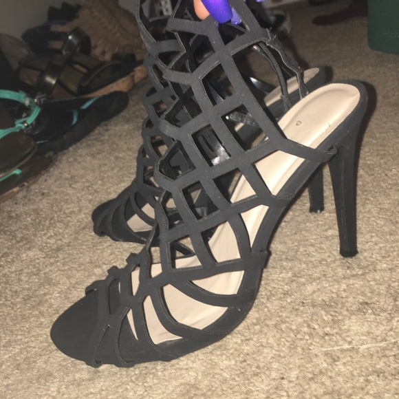 Sandals - Picture 3 of 3