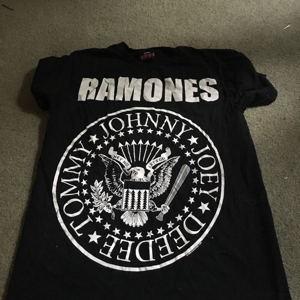 Ramones shirt