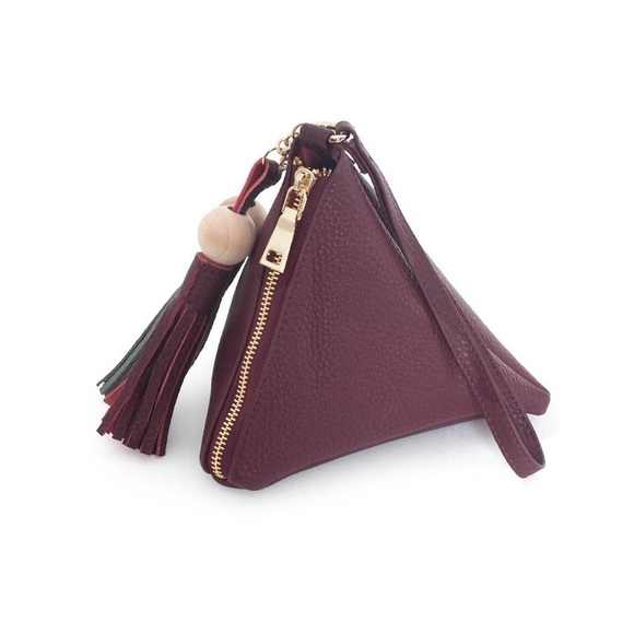 Pyramid Clutch - Picture 2 of 3