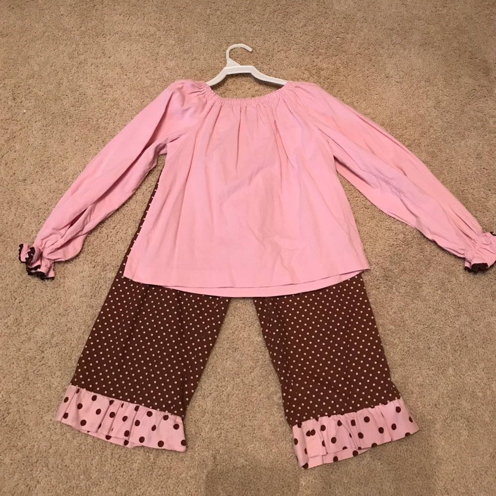 Adorable brown/pink matching set