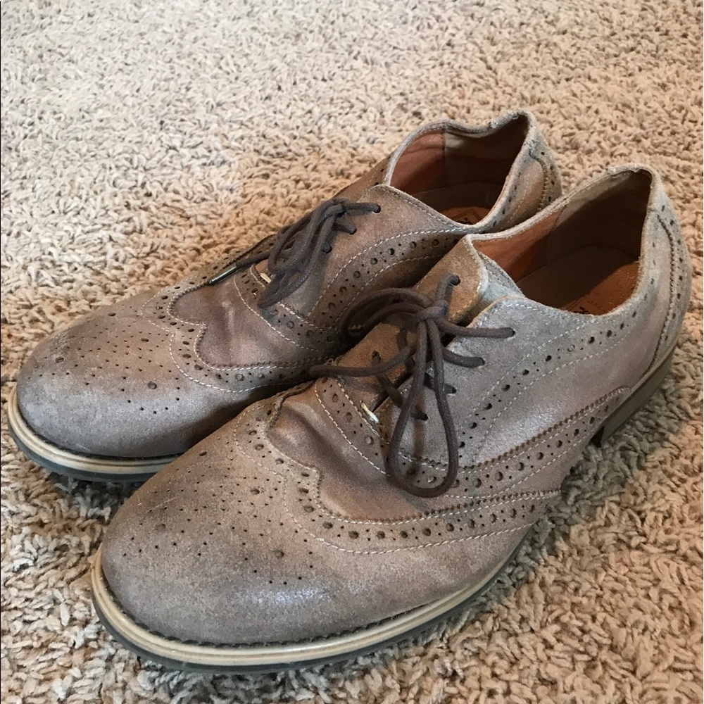 Kenneth Cole Leather Shoe