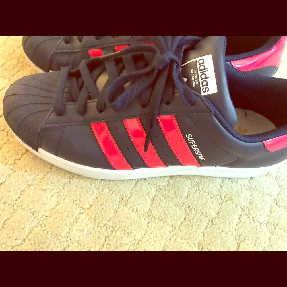 Adidas Sneakers
