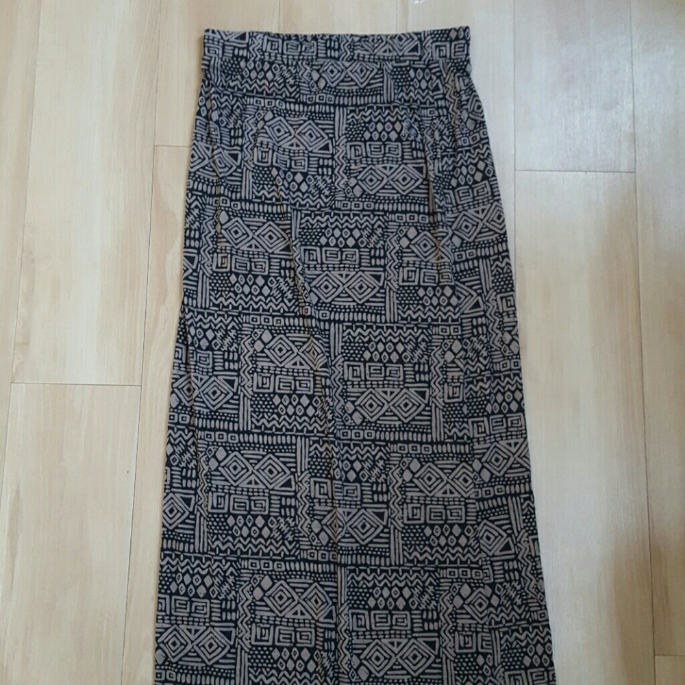 Tribal bebe skirt