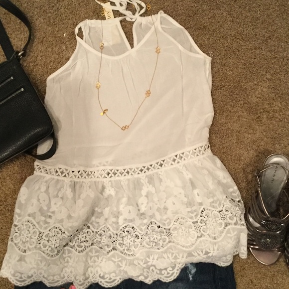 Lace Hem Cami Style off White Top - Picture 5 of 6
