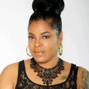 Meet your Posher, Lashonya