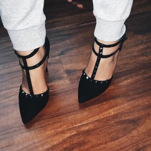 SALE 🔴 Black Suede Studded Pointy Heels