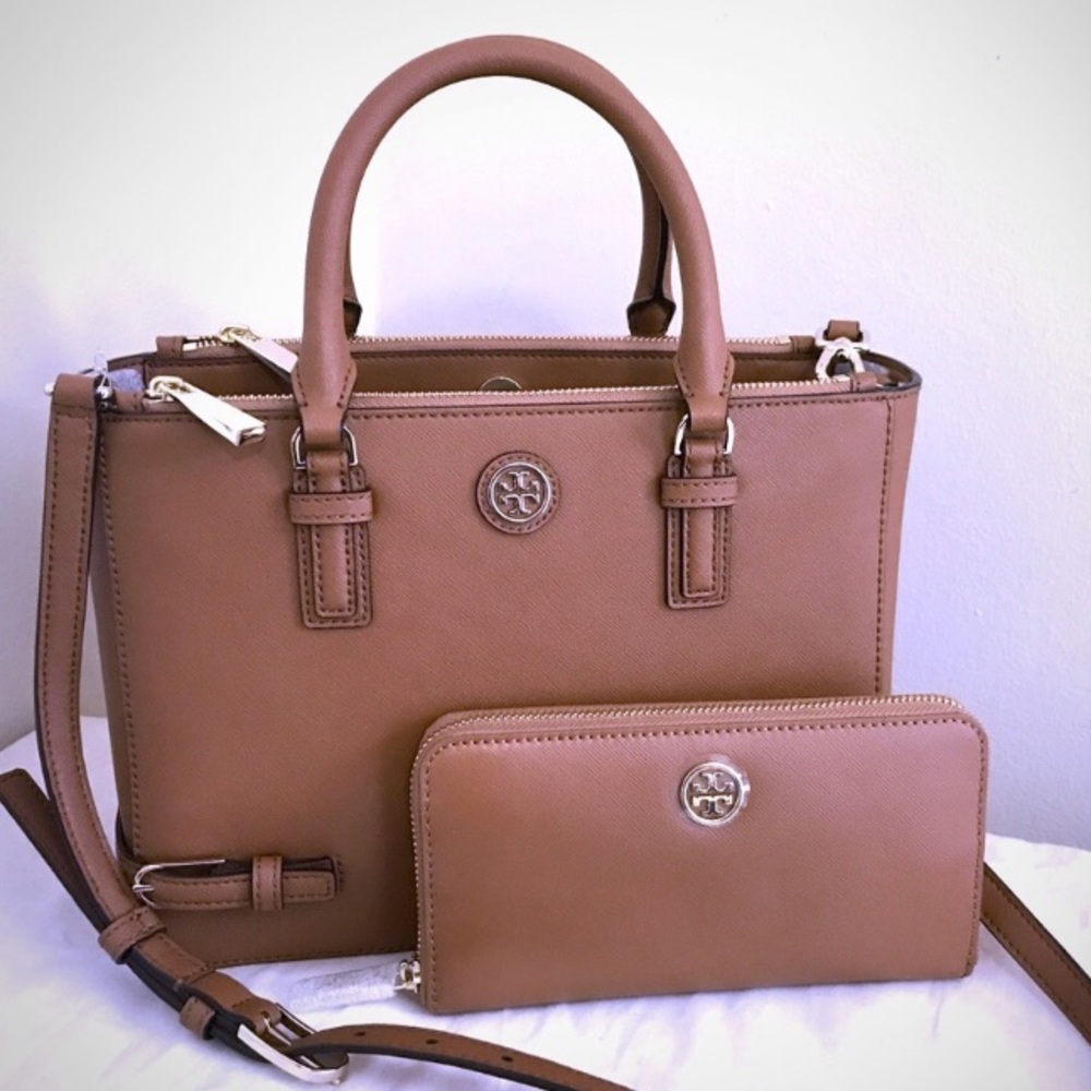 SOLD❌BRAND NEW Tory Burch Robinson Double Zip Tote