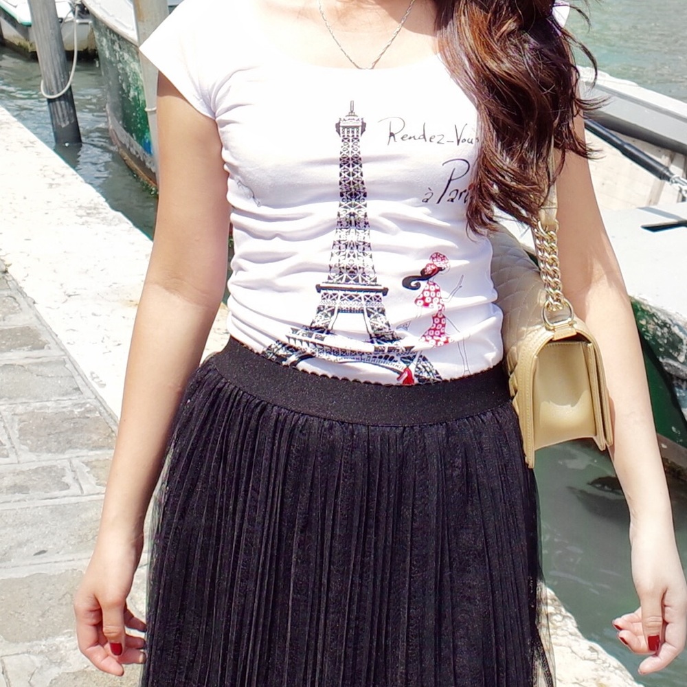 White Tee Paris