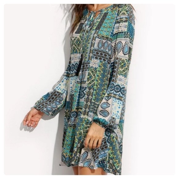 🎈CLEARANCE/ FIRM / NO OFFERS🎈Print Tunic Dress - Picture 2 of 8