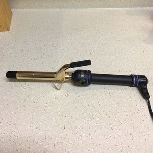 Curling Iron by Hot Tools