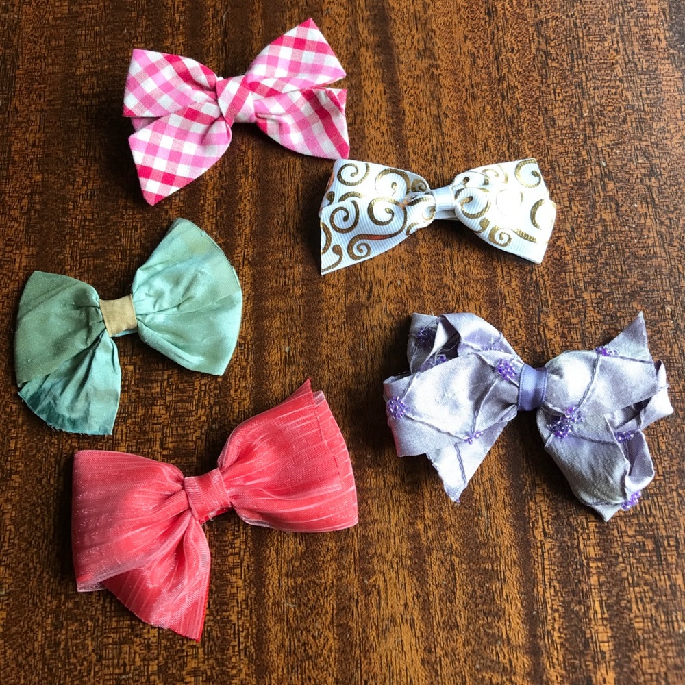 Bundle of handcrafted hair bows - ADORABLE