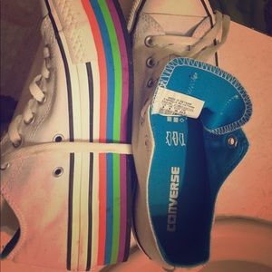 Size 8 Rainbow Platform Converse