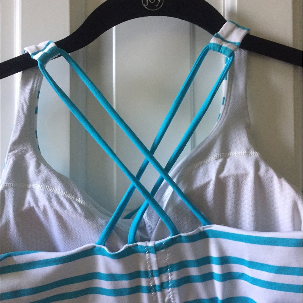 Lululemon Women's Free to Be Tank, Size 4