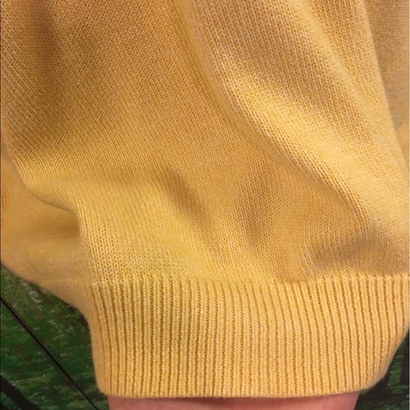 Men's Brooks Brothers Yellow V Neck Sweater - Picture 3 of 8